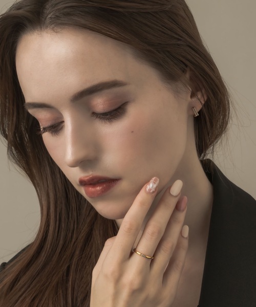 muku(ムク)の「RING/TRIPLE ZIRCONIA(リング・レディース・ゴールド/シルバー・11)」の6枚目の写真