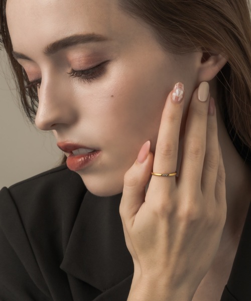 muku(ムク)の「RING/TRIPLE ZIRCONIA(リング・レディース・ゴールド/シルバー・11)」の3枚目の写真