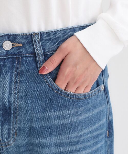 SHOO・LA・RUE（シューラルー）の「【高レビュー/S-LL】脚のラインを拾いにくい デニムワイドパンツ（デニムパンツ・レディース・チャコールグレー/ブルー/ブラック/ネイビー・01/02/03/04/10）」の9枚目の写真