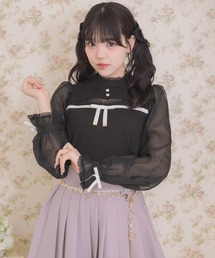 デコルテ開きシアースリーブトップス