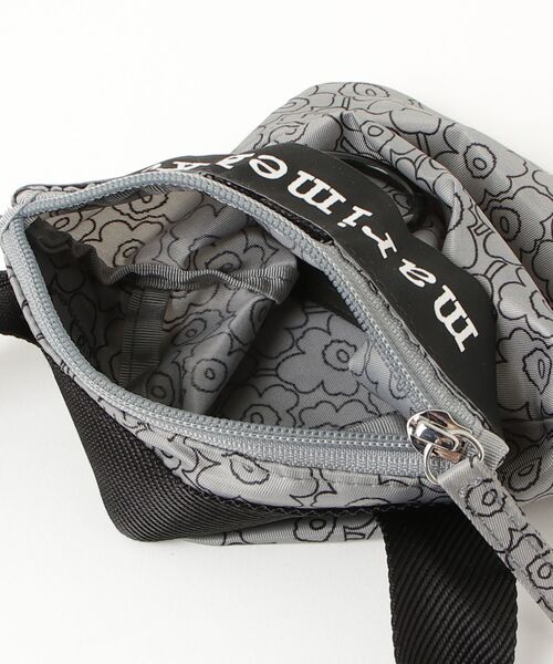 marimekko(マリメッコ)の「Piirto Unikko / Neat Phonepocket shoulder bag(ショルダーバッグ・レディース・ライトグレー・FREE)」の9枚目の写真