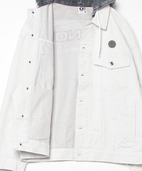 AAPE BY A BATHING APE（エーエイプバイアベイシングエイプ）の「AAPE NOW DENIM JACKET(Detachable)（デニムジャケット・メンズ・アイボリー・MEDIUM/LARGE/X-LARGE/SMALL）」の8枚目の写真