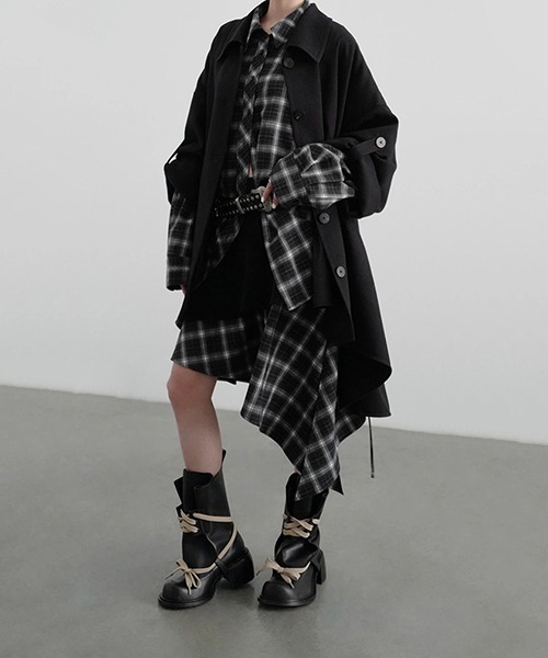 chuclla(チュクラ)の「【CHENTAITAI】 ベルトスリーブショートコート CTW25a018(その他アウター・レディース・グレー/ブラック・S)」の12枚目の写真