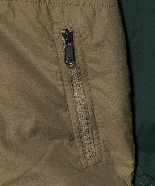 THE NORTH FACE（ザノースフェイス）の「＜THE NORTH FACE＞トドラーコンパクト ノマドジャケット / キッズ  110cm-120cm（その他アウター・キッズ・ブラック/オリーブ・110cm/120cm）」の7枚目の写真