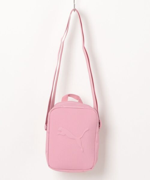 PUMA（プーマ）の「《PUMA》PUMA BUZZ ﾎﾟｰﾀﾌﾞﾙ（ショルダーバッグ・レディース・ピンク/ブラック/ネイビー・フリー）」の3枚目の写真