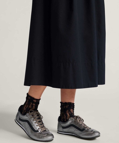 VANS(バンズ)の「VANS PREMIUM スーパーロープロ / LX Super Lowpro GUN METAL / VN000D9TGNM1(スニーカー・メンズ・シルバー・4/4.5/5/5.5/6/6.5/7)」の4枚目の写真