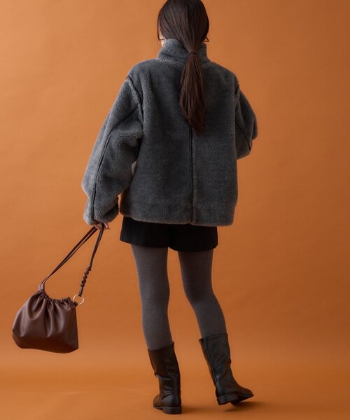 CIAOPANIC TYPY（チャオパニックティピー）の「【ぬくかる】2WAYふわボアスタンドジャケット（ブルゾン・レディース・アイボリー/ベージュ/チャコールグレー・ONE SIZE）」の4枚目の写真