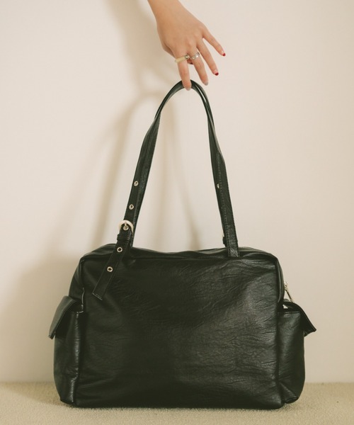 フェイクレザーメニーアウトポケットバッグ（トートバッグ）｜VANNIE U