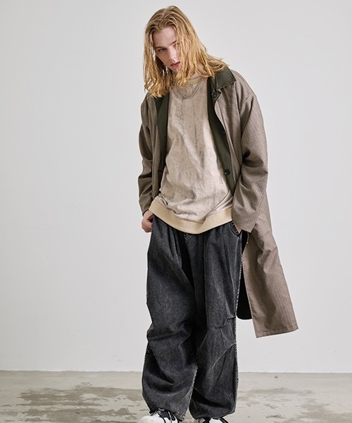 Revo.（レボ）の「Revo. コーデュロイ襟 ポリピーチツイル リバーシブル ステンカラーコート（ステンカラーコート・メンズ・ブラック/オリーブ/アイボリー・2/1）」の8枚目の写真