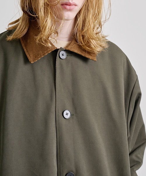 Revo.（レボ）の「Revo. コーデュロイ襟 ポリピーチツイル リバーシブル ステンカラーコート（ステンカラーコート・メンズ・ブラック/オリーブ/アイボリー・2/1）」の11枚目の写真