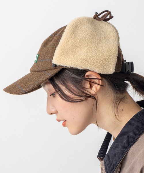 L.L.Bean(エルエルビーン)の「ツイード・デタッチャブル・フラップ・キャップ(キャップ・メンズ・ブラウン/グリーン・LARGE)」の3枚目の写真