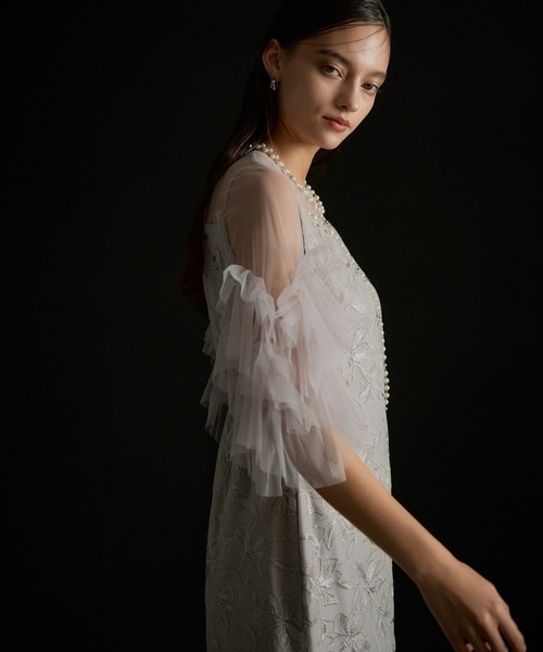 LE'RURE(リルアー)の「Pearl motif embroidery dress(ドレス・レディース・グレー/ブラック/ベージュ・SMALL/MEDIUM/M-Long)」の17枚目の写真