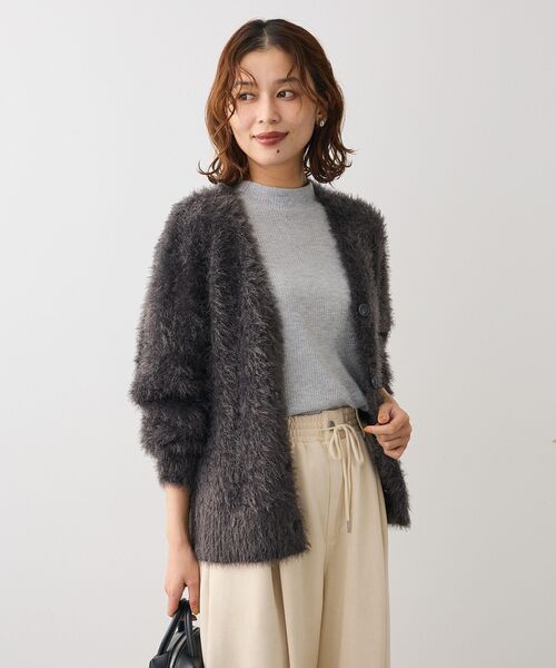 Green　Parks（グリーンパークス）の「シャギーVネックカーディガン（カーディガン/ボレロ・レディース・グレー/ホワイト系その他2/グレイッシュベージュ/ボルドー・FREE）」の8枚目の写真