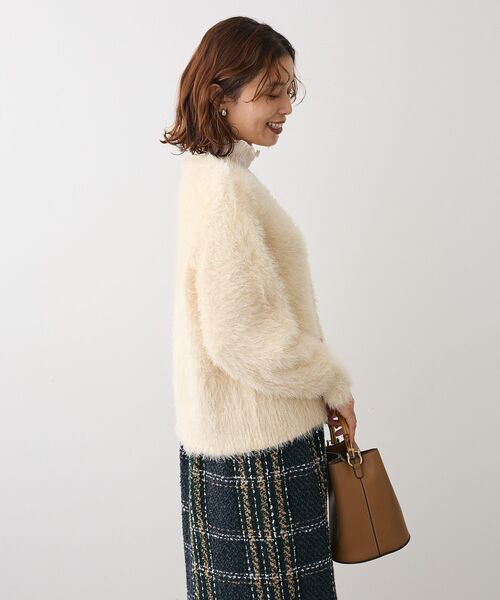 Green　Parks（グリーンパークス）の「シャギーVネックカーディガン（カーディガン/ボレロ・レディース・グレー/ホワイト系その他2/グレイッシュベージュ/ボルドー・FREE）」の15枚目の写真