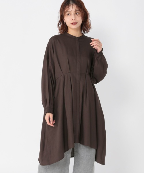 studio CLIP(スタディオクリップ)の「切り替えタックシャツチュニック(チュニック・レディース・ブラウン/カーキ/アイボリー・FREE)」の1枚目の写真