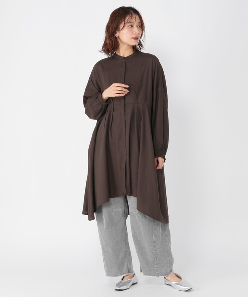 studio CLIP(スタディオクリップ)の「切り替えタックシャツチュニック(チュニック・レディース・ブラウン/カーキ/アイボリー・FREE)」の7枚目の写真