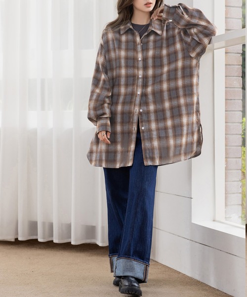 DAY CLOSET（デイ クローゼット）の「【2WAY/羽織ったり巻いたり】長袖グラデーションチェック柄オーバーサイズ×ドロップショルダーシャツ レディース（シャツ/ブラウス・レディース・ブラウン/ブラック・FREE）」の21枚目の写真