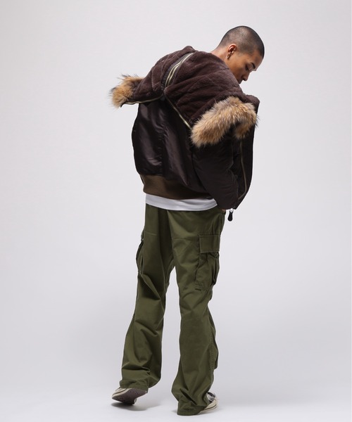 AVIREX(アヴィレックス)の「《VINTAGE LINE》N-2B MODIFIED COLOR / N-2B モディファイカラー / AVIREX / アヴィレックス(ブルゾン・メンズ・チャコール・MEDIUM/LARGE/X-LARGE/XX-LARGE)」の11枚目の写真