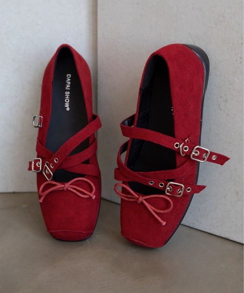 VACANCY（ヴァカンシー）の「ランダムストラップスクエアトゥフラットスニーカー（スニーカー・レディース・シルバー/ブラック/レッド・LARGE/MEDIUM）」の18枚目の写真