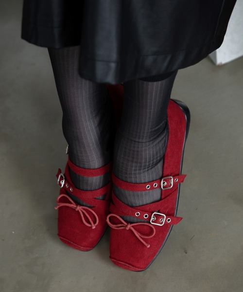 VACANCY（ヴァカンシー）の「ランダムストラップスクエアトゥフラットスニーカー（スニーカー・レディース・シルバー/ブラック/レッド・LARGE/MEDIUM）」の20枚目の写真