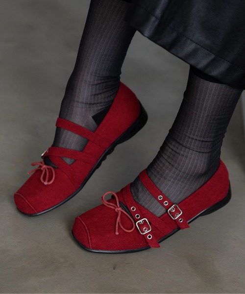 VACANCY（ヴァカンシー）の「ランダムストラップスクエアトゥフラットスニーカー（スニーカー・レディース・シルバー/ブラック/レッド・LARGE/MEDIUM）」の21枚目の写真