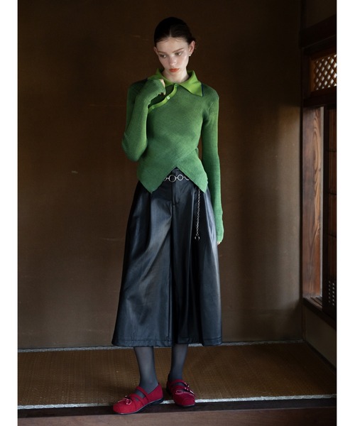 VACANCY（ヴァカンシー）の「ランダムストラップスクエアトゥフラットスニーカー（スニーカー・レディース・シルバー/ブラック/レッド・LARGE/MEDIUM）」の7枚目の写真