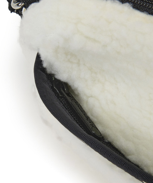 LeSportsac(レスポートサック)の「E/W MOBILE CROSSBODY コージースヌーピーW(ショルダーバッグ・レディース・ホワイト・FREE)」の7枚目の写真