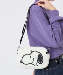 E/W MOBILE CROSSBODY コージースヌーピーW