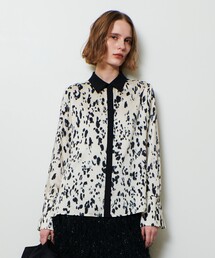 OFFICINAバックプリーツブラウス