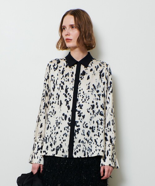 allureville（アルアバイル）の「OFFICINAバックプリーツブラウス（シャツ/ブラウス・レディース・アイボリー・2）」の3枚目の写真