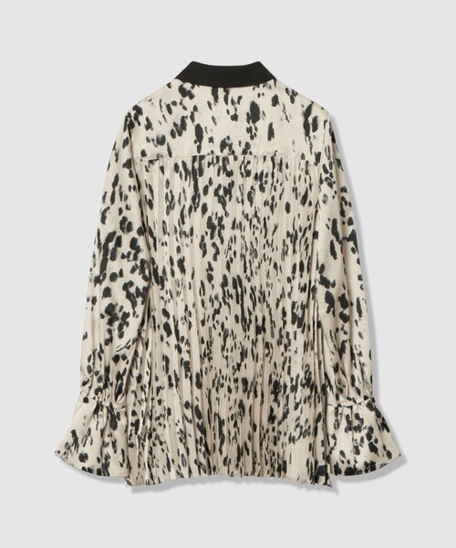 allureville（アルアバイル）の「OFFICINAバックプリーツブラウス（シャツ/ブラウス・レディース・アイボリー・2）」の7枚目の写真