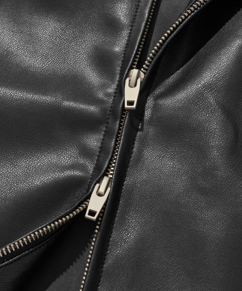 セール】オーバーサイズヴィーガンレザージャケット[ブラック