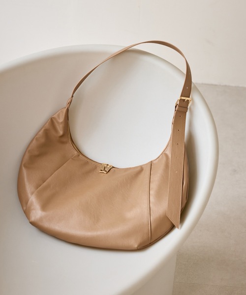 ROPE' PICNIC（ロペピクニック）の「デミルーンショルダーバッグ（ショルダーバッグ・レディース・ブラウン/ブラック/ベージュ系その他・FREE）」の8枚目の写真