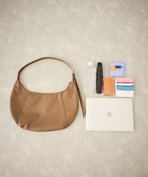 ROPE' PICNIC（ロペピクニック）の「デミルーンショルダーバッグ（ショルダーバッグ・レディース・ブラウン/ブラック/ベージュ系その他・FREE）」の5枚目の写真