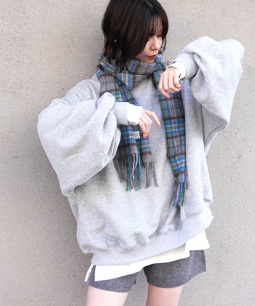 gossara（ゴサラ）の「裏起毛スエットPO（スウェット・レディース・オートミール/ブラック/杢グレー・FREE）」の7枚目の写真