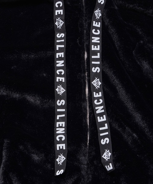 Revo.(レボ)の「【25AW新色追加】ラビット うさ耳 フードデザイン フェイクファー ブルゾン レースアップ うさみみ 耳付き ファージップパーカー(ブルゾン・レディース・ホワイト/ブラック×ホワイト/ピンク/ブラック×パープル/サックスブルー・FREE)」の18枚目の写真