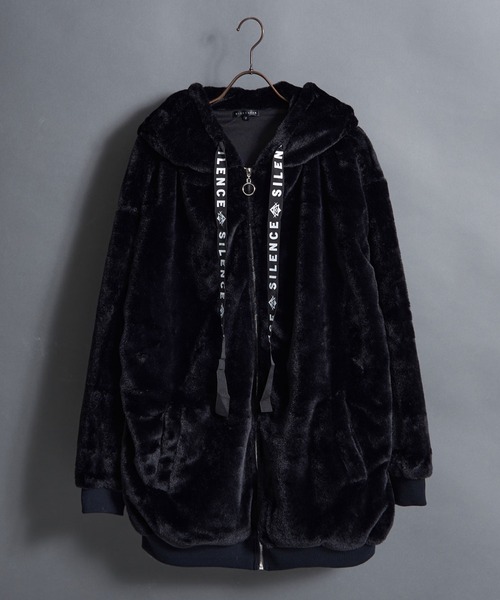 Revo.(レボ)の「【25AW新色追加】ラビット うさ耳 フードデザイン フェイクファー ブルゾン レースアップ うさみみ 耳付き ファージップパーカー(ブルゾン・レディース・ホワイト/ブラック×ホワイト/ピンク/ブラック×パープル/サックスブルー・FREE)」の14枚目の写真