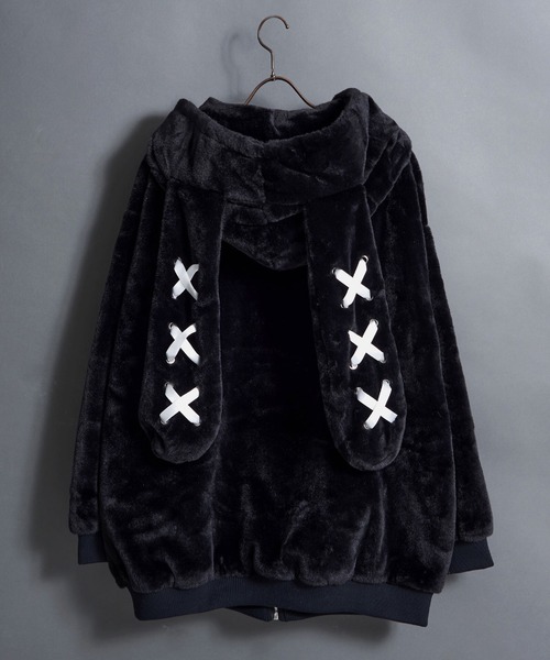 Revo.(レボ)の「【25AW新色追加】ラビット うさ耳 フードデザイン フェイクファー ブルゾン レースアップ うさみみ 耳付き ファージップパーカー(ブルゾン・レディース・ホワイト/ブラック×ホワイト/ピンク/ブラック×パープル/サックスブルー・FREE)」の15枚目の写真