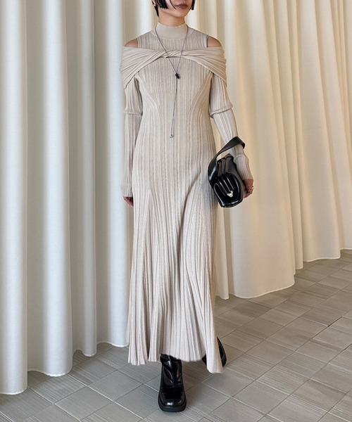 セール】UND RANDOM RIB OFF SHOULDER KNIT DRESS（ドレス）｜Ameri