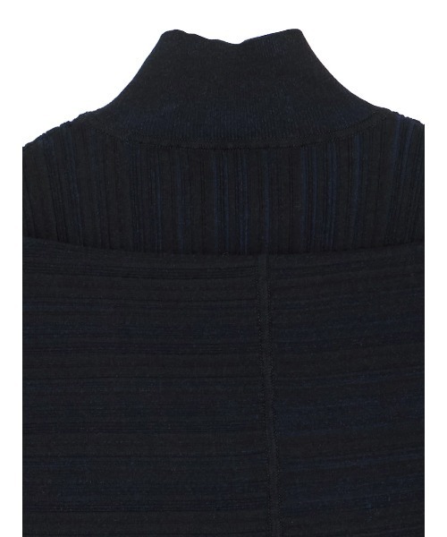 Ameri（アメリ）の「UND RANDOM RIB OFF SHOULDER KNIT DRESS（ドレス・レディース・ボルドー/ライトベージュ/ブラック・SMALL/MEDIUM）」の21枚目の写真