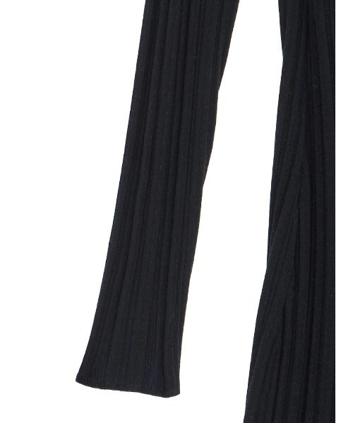 Ameri（アメリ）の「UND RANDOM RIB OFF SHOULDER KNIT DRESS（ドレス・レディース・ボルドー/ライトベージュ/ブラック・SMALL/MEDIUM）」の22枚目の写真