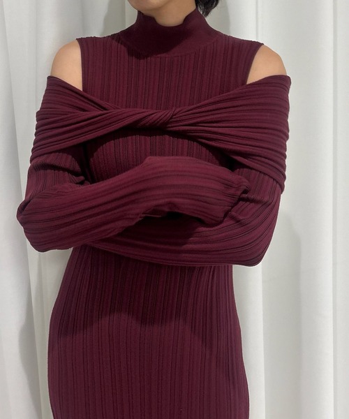 セール】UND RANDOM RIB OFF SHOULDER KNIT DRESS（ドレス）｜Ameri