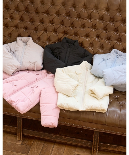 Lycee mine(リセマイン)の「リボン付きパフジャケット(ブルゾン・キッズ・ピンク/ライトグレー/ブラック/アイボリー/ブルーグレー・140cm/130cm/120cm/110cm/100cm/150cm)」の7枚目の写真