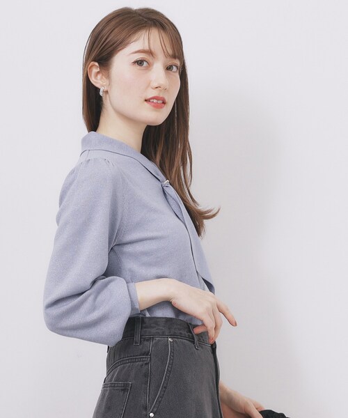 index（インデックス）の「ゴールドパーツ付きボウタイニット【洗濯機OK】《10col/XS～LL》（ニット/セーター・レディース・ホワイト系7/ベージュ系その他7/ピンク系1/ボルドー/ブルー系5/サックスブルー系7/チャコールグレー/ブラック系4/グレー系4/ブラウン系その他7・34/36/38/40/42）」の19枚目の写真