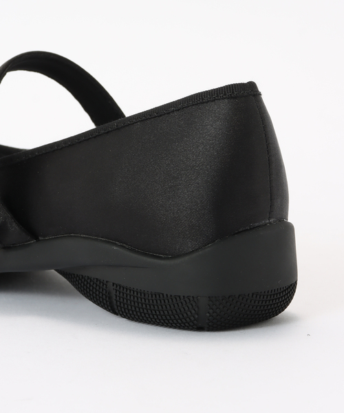 B.C STOCK(ベーセーストック)の「ストラップバレエシューズ(バレエシューズ・レディース・ブラック/ベージュ・SMALL/MEDIUM/LARGE)」の6枚目の写真