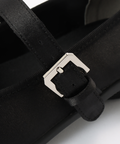 B.C STOCK(ベーセーストック)の「ストラップバレエシューズ(バレエシューズ・レディース・ブラック/ベージュ・SMALL/MEDIUM/LARGE)」の9枚目の写真