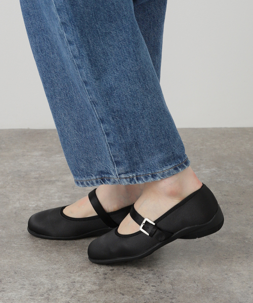 B.C STOCK(ベーセーストック)の「ストラップバレエシューズ(バレエシューズ・レディース・ブラック/ベージュ・SMALL/MEDIUM/LARGE)」の12枚目の写真