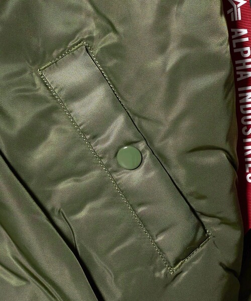 Alpha Industries（アルファインダストリーズ）の「＜ALPHA INDUSTRIES＞N-2B ショート フライトジャケット（ミリタリージャケット・メンズ・ブラック/オリーブ・L/M）」の16枚目の写真