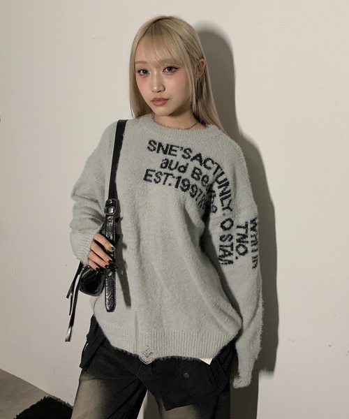 lilful（リルフル）の「レタリングロゴ オーバーサイズ ダメージ加工ニット（ニット/セーター・レディース・アイボリー/グレー/ホワイト・M/L）」の19枚目の写真