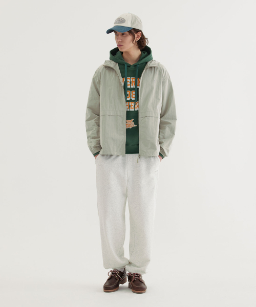 COVERNAT(カバーナット)の「ウィンドブレーカージャケット ライトカーキ(ナイロンジャケット・レディース・その他・X-LARGE/XX-LARGE/X-SMALL/SMALL/MEDIUM/LARGE)」の4枚目の写真